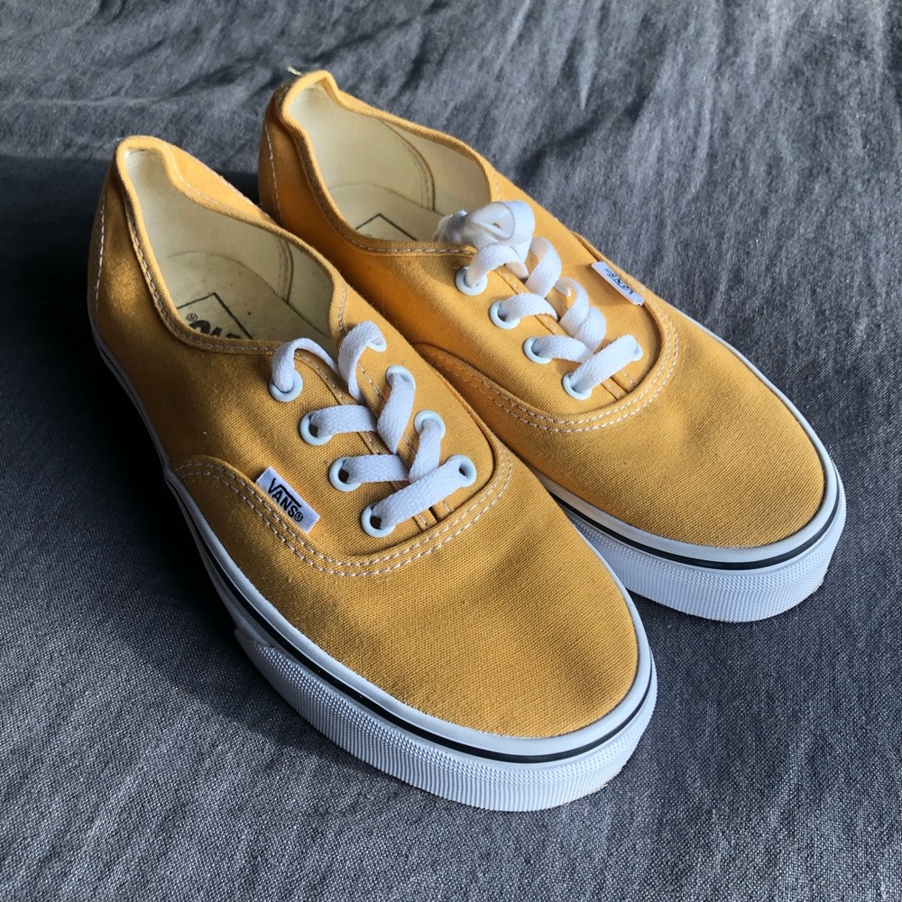 Vans golden yellow authentic sneakers - Excellent condition